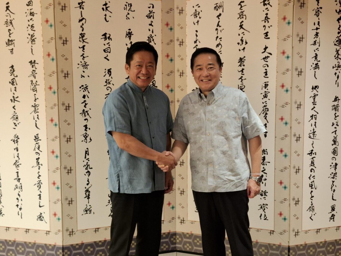 中山義隆石垣市長と長島昭久