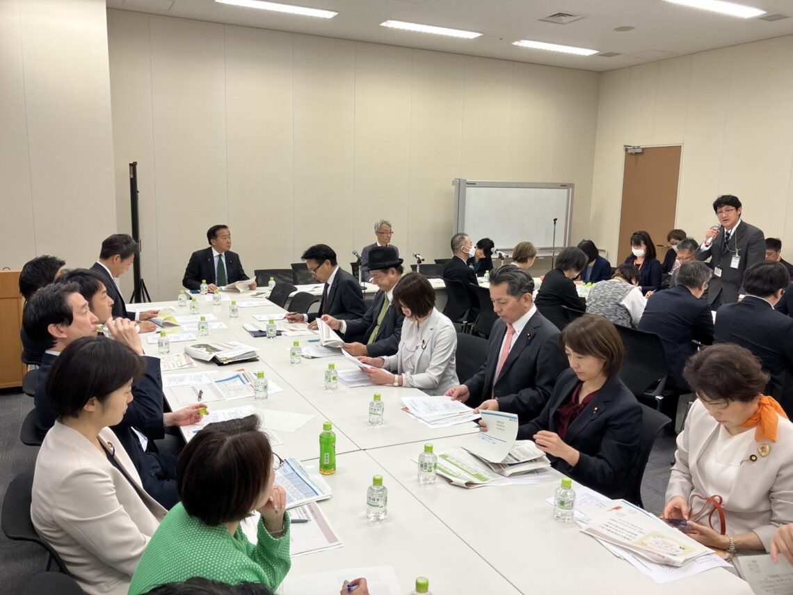 こどもの貧困対策推進議員連盟総会