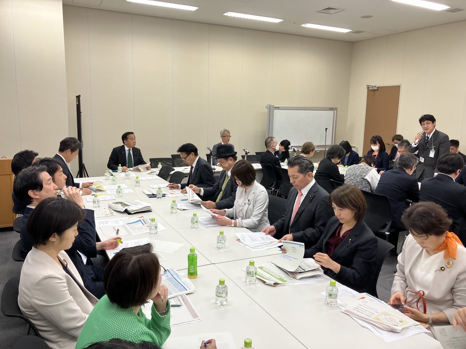 こどもの貧困対策推進議員連盟総会